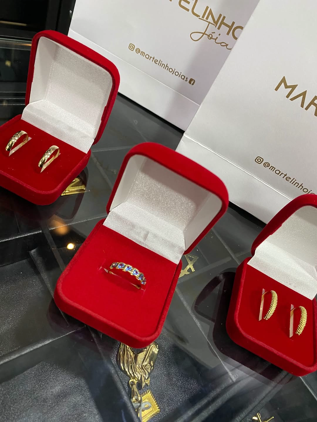 Aliança Torcida - 2mm | Ouro 18k