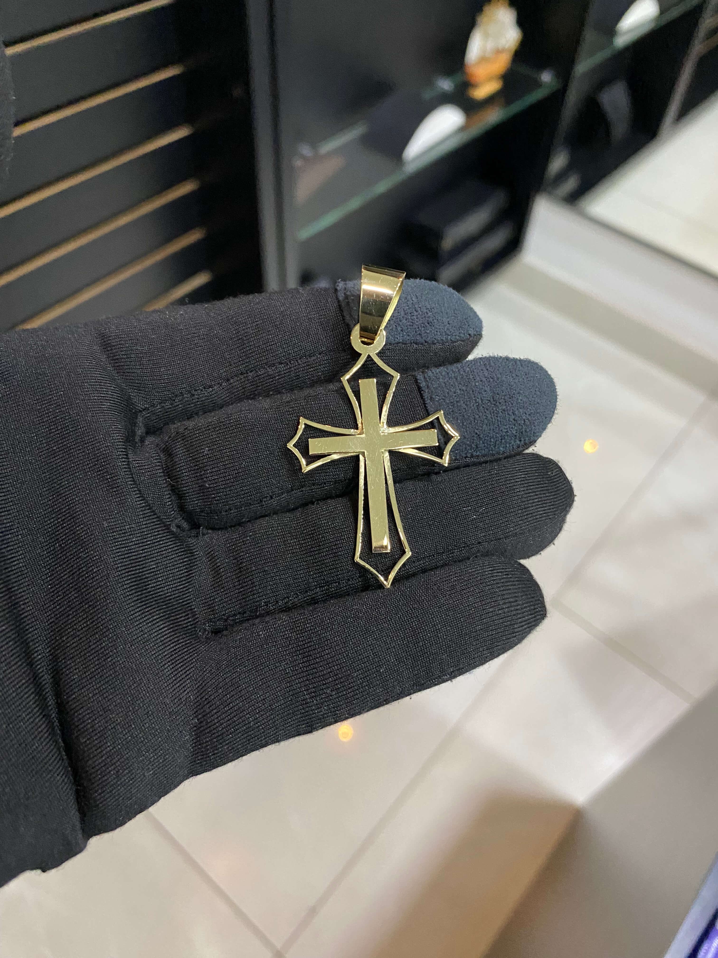 Pingente de Cruz de 5g